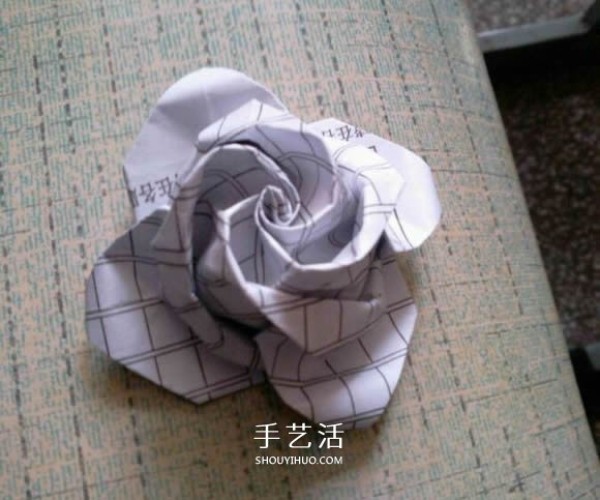 Step-by-step diagram of how to fold a Rothbard rose, origami Fukuyama