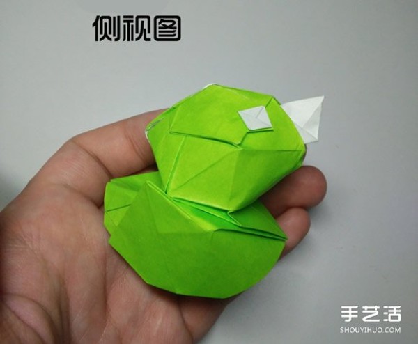 Step-by-step diagram of origami three-dimensional duck, illustrated tutorial on how to fold a paper duck