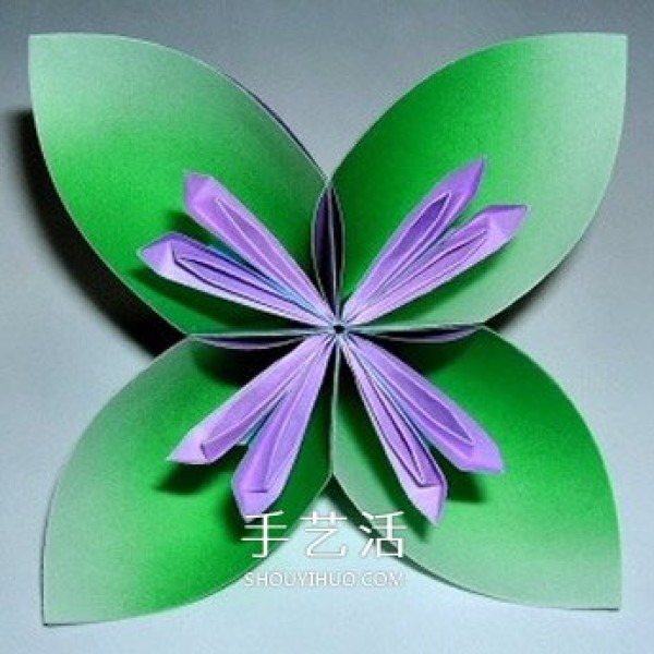 Illustration of the origami method of six four-petal flowers combined into beautiful flower balls