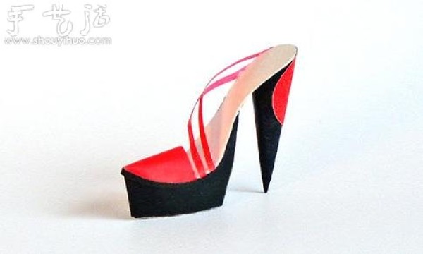 Appreciation of exquisite paper-cut works of womens high heels