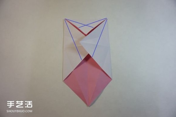 Origami Girls step-by-step illustration, a complicated folding tutorial for girls