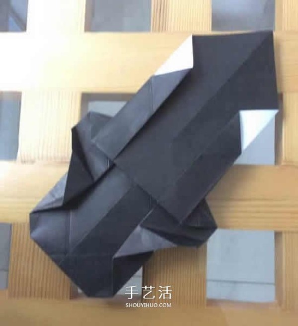 The origami step-by-step illustration of the crawling giant panda is so naive and cute~