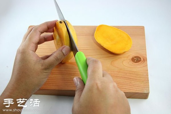 How to cut mango dices, teach youHow do you cut beautiful diced mango