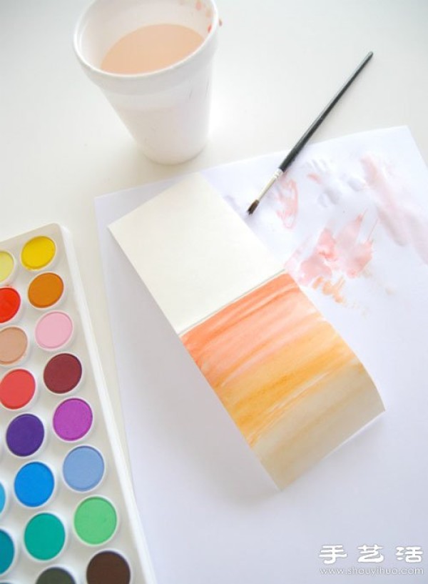 Creative little handicraft: making beautiful watercolor cards