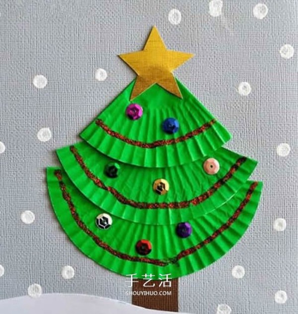 How to make a cake paper Christmas tree is a simple and cute flat Christmas tree DIY