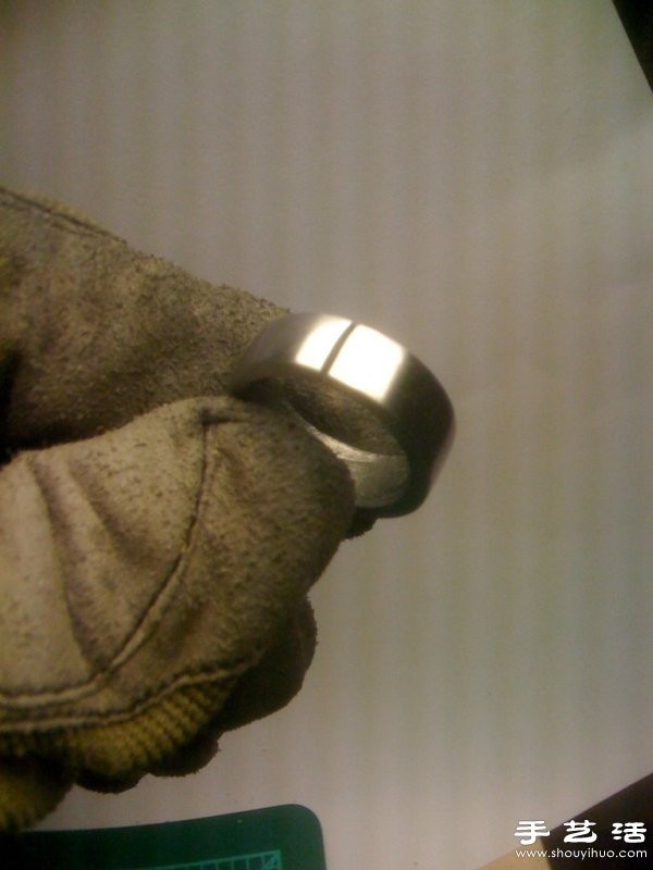 DIY meaningful wedding ring forged from meteorite iron