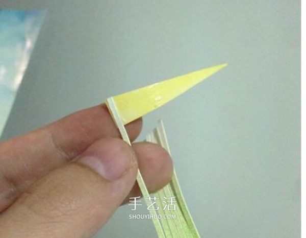 Illustration of how to fold paper lilies, step-by-step instructions for folding lilies