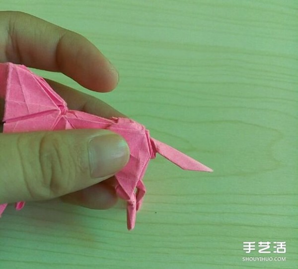 Hideo Komatsus Horse Origami Illustration, a Super Detailed Three-dimensional Horse Origami Tutorial