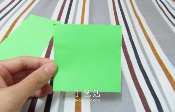 Tutorial on handmade origami flower holders can perfectly match Kawasaki roses