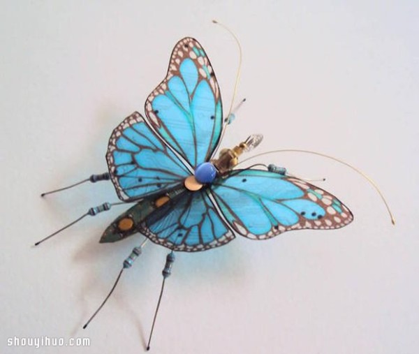 Beautiful insect sculptures handmade from waste circuit boards