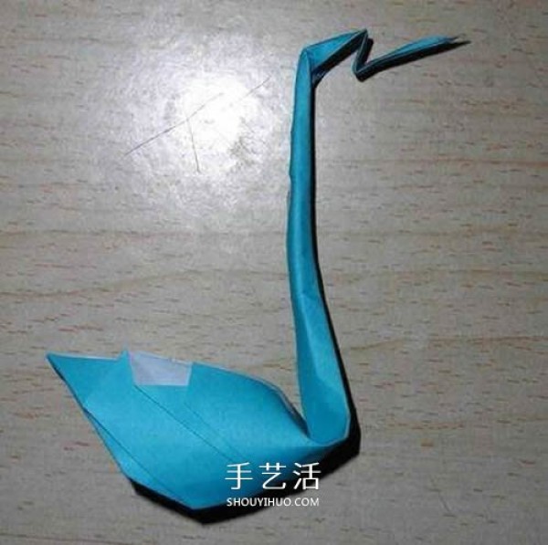 Simple swan origami method, hand-made origami beautiful swan illustration