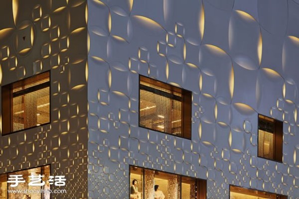 Architectural exterior design of fashion brand LV Tokyo Ginza store