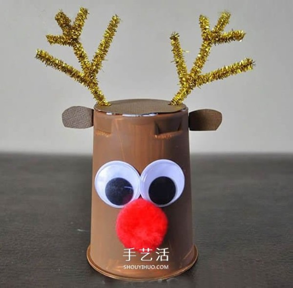 How to make a Christmas reindeer, tutorial for toddlers to make a paper cup reindeer