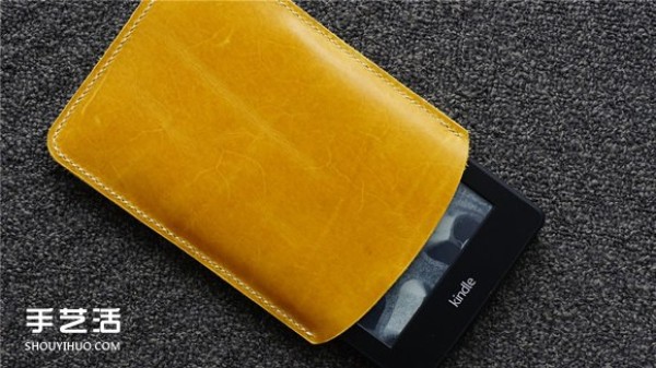 How to make your own Kindle leather case with simple DIY steps for Kindle leather case