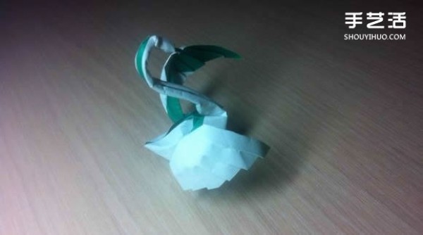 White Swan Origami Illustration Tutorial How to Fold a Swan with Steps