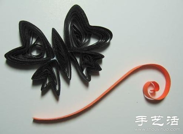 Simple and cute handmade paper quilling works