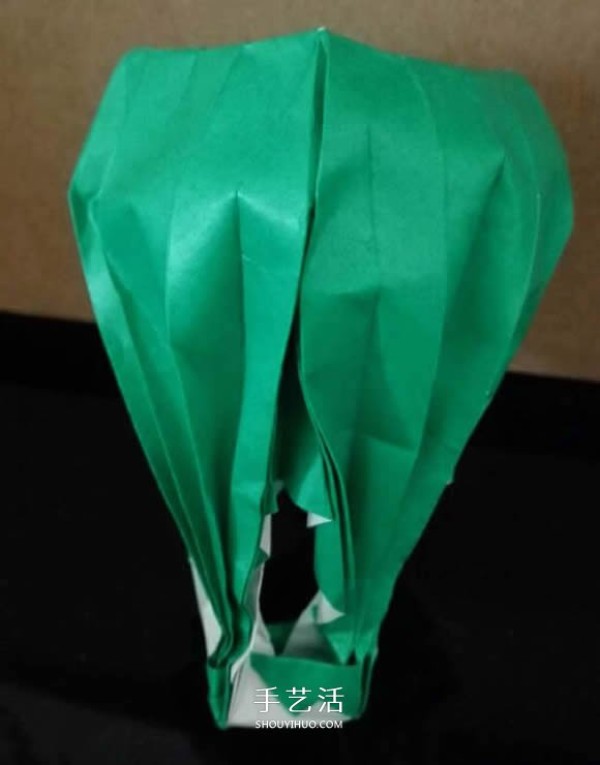 How to Origami a Hot Air Balloon, Illustrated Tutorial on the Folding of a Hot Air Balloon