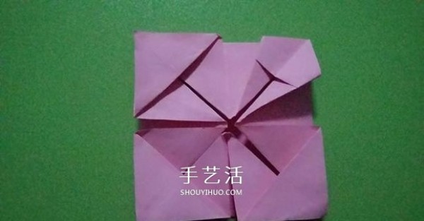 How to fold an octagonal flower basket and how to fold four origami flower baskets step by step" border="0" width ="580" height="303" src="https://img.111diy.com/timthumb.php?src=/d/file/20220112/pyvlz14c0b0.jpg" /></p>
<p align="center"><img alt="Illustration of how to fold an octagonal flower basket. Step-by-step diagram of how to fold an octagonal flower basket."  alt=