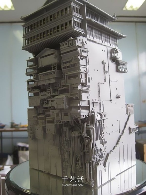 Model parts to assemble the model of Yubabas hot spring house in "Spirited Away"