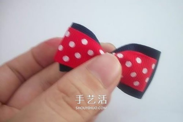 Homemade childrens bow hairpin, handmade DIY little girls bow hairpin