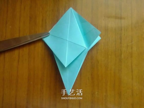 How to fold an eight-petal chrysanthemum and illustrate the 3D chrysanthemum origami tutorial for the Double Ninth Festival