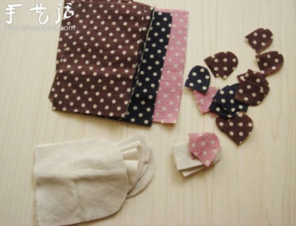 DIY cute patchwork mobile phone bag patchwork mobile phone bag production method