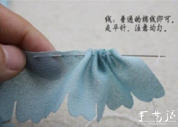 Detailed picture and text explanation of simple DIY beautiful head flower