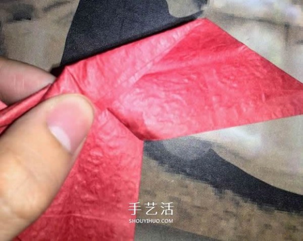 Illustration of the origami method of the Six-Winged Seraph Heart, many detailed steps! 