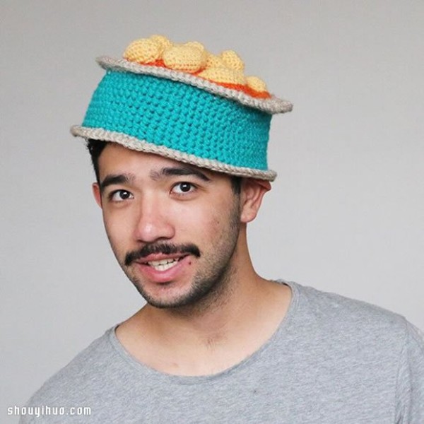 Use wool to knit a unique giant food hat