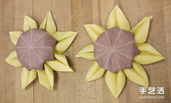 The folding methods of sunflowers illustrates the process of handmade origami sunflowers