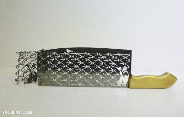 Metal engraving: The work of uncanny workmanship is carved on the kitchen knife