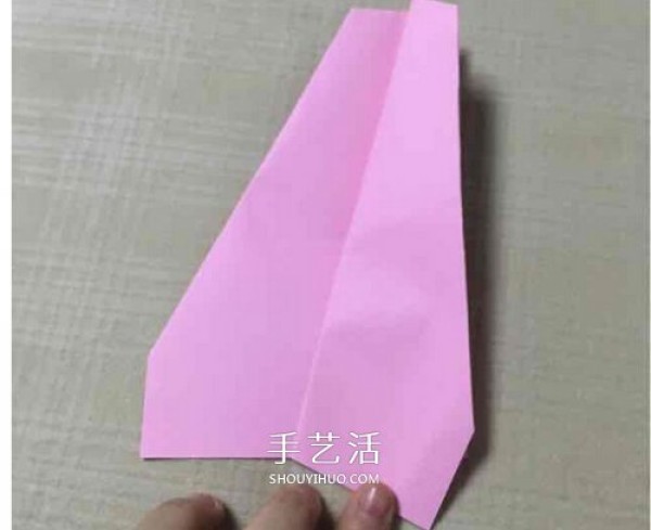 The simplest paper airplane origami illustration flies very smoothly and long-lasting