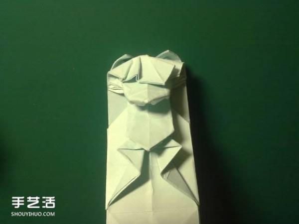 Detailed illustration of the folding process of Hatsune Miku origami