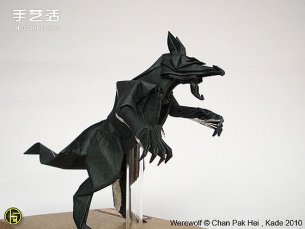 Origami Werewolf Illustrated Process Steps and Complex Werewolf Folding Tutorial