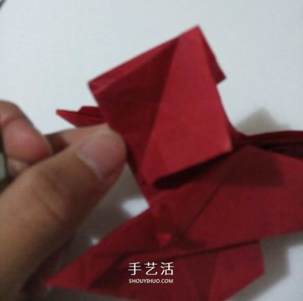 The process of folding the auspicious beast Kirin, the illustrated process of folding the Origami Tetsushi Kamiyas Kirin