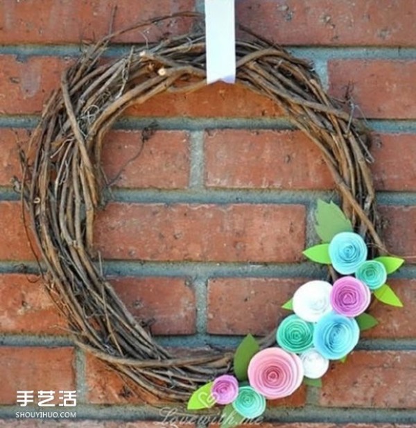 Illustration of how to make a simple hand-made decorative garland with pastoral style garland