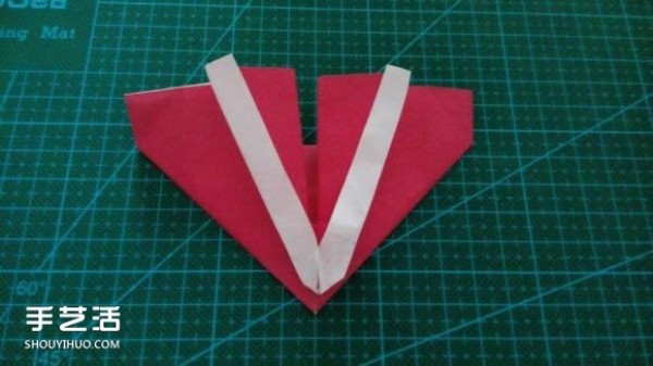 LOVE heart-shaped origami illustrated tutorial on how to fold LOVE love on Valentines Day