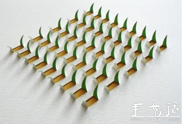 Beautiful paper sculpture--Crane