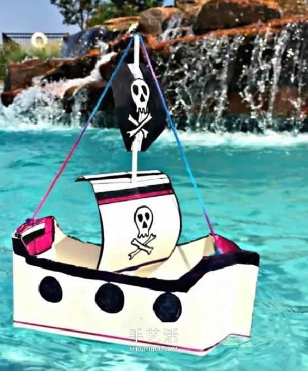 A handmade picture of making a boat out of a waste milk box, an illustration of a handmade picture of a childrens toy boat