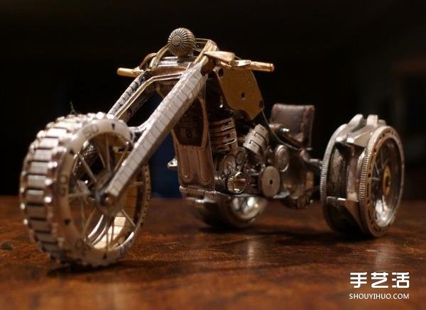 Pictures of handmade works of old watches transformed into motorcycle models