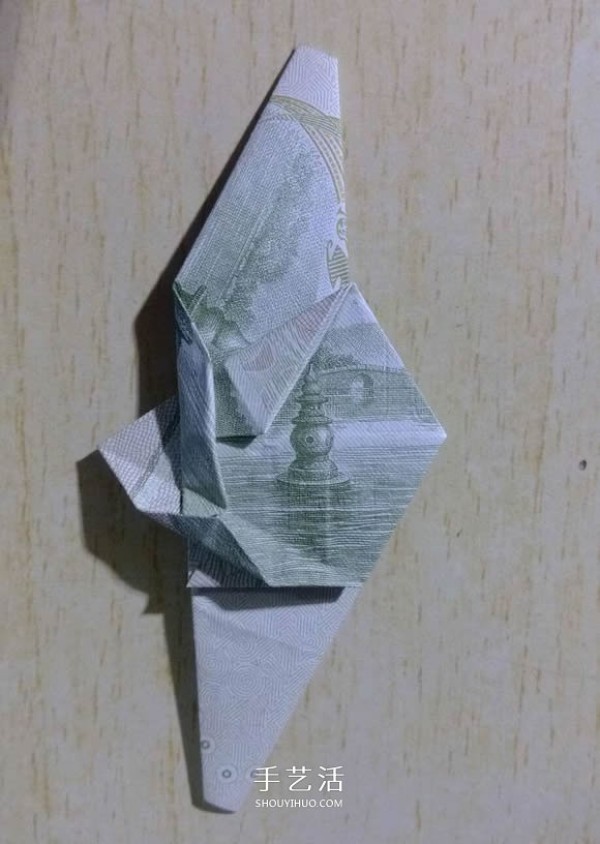 One-yuan banknote origami six-pointed star complex banknote six-pointed star folding method