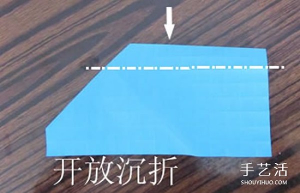 The origami method of the skull illustrates the process of folding the skull