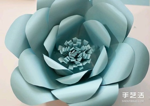 How to make simple paper flowers, process of making handmade paper flowers and illustrations