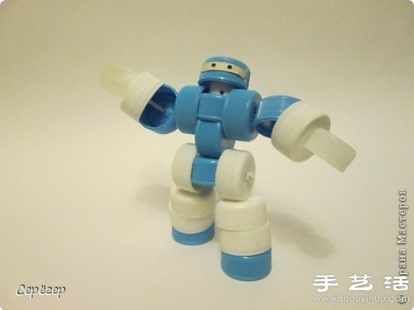 Plastic bottle caps are turned into treasures to make handmade RoboCop toys