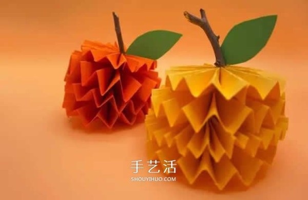 How to fold a three-dimensional apple for children, a simple origami apple illustrated tutorial