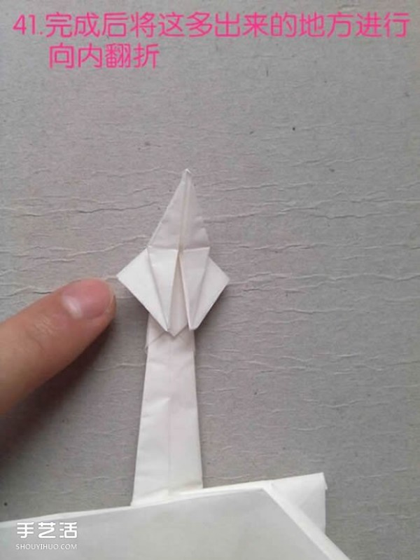 How to fold paper egrets with detailed illustrations of steps for folding three-dimensional egrets