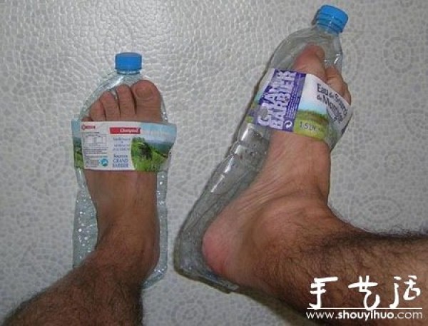 DIY slippers from discarded mineral water bottles