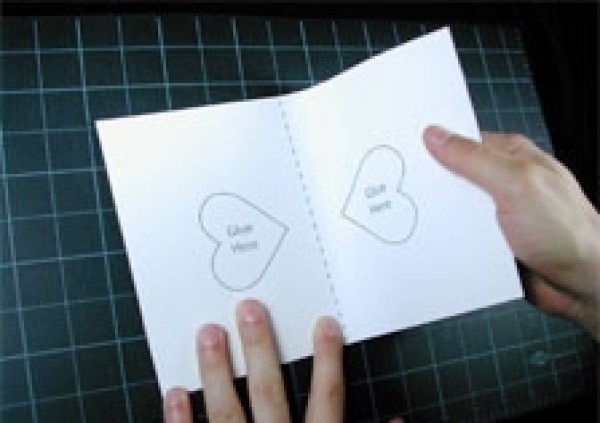 How to make simple love cards and make homemade three-dimensional love cards with illustrations