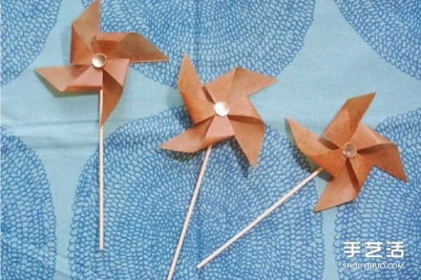 How to make a blowing paper pinwheel by hand to make a moving pinwheel