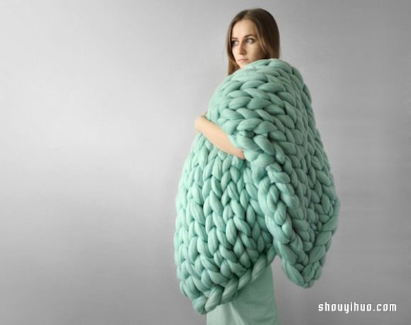 Anna Mo DIY super chunky knit quilt with merino wool